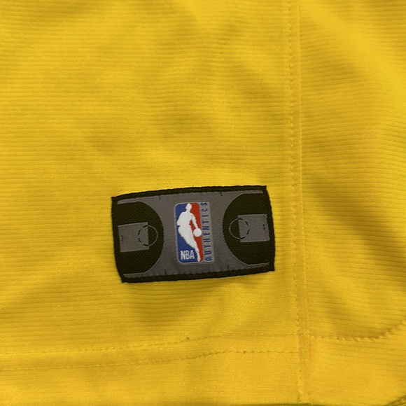 Kids Lakers Lebron James Jersey - Picture 3 of 5